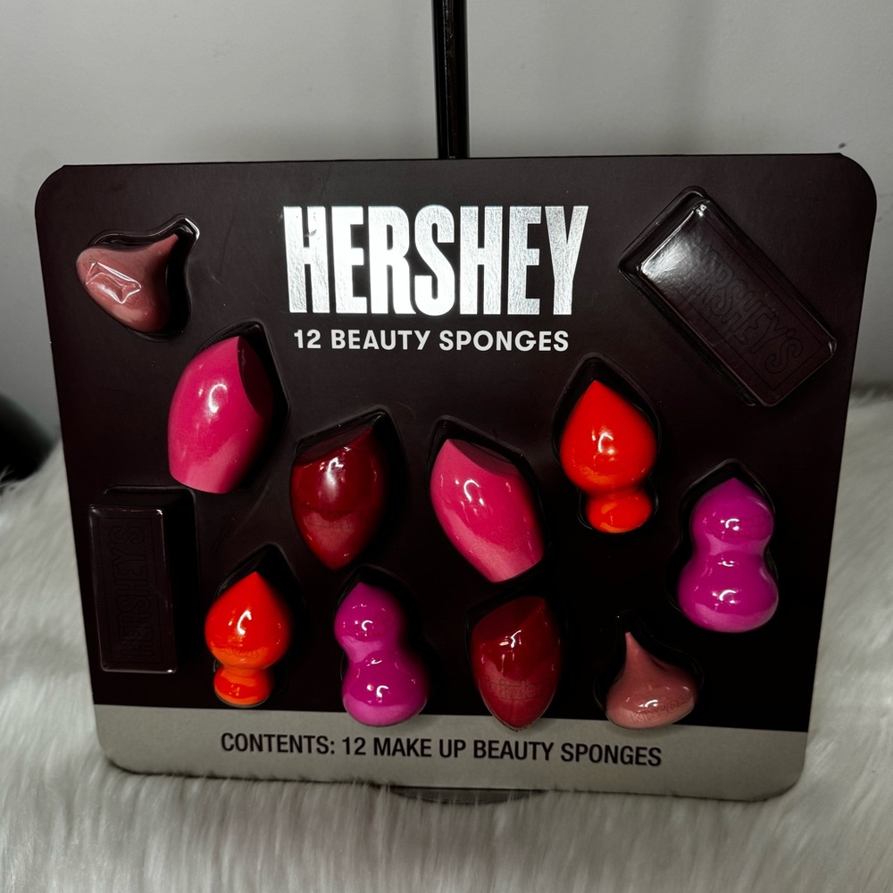 NEW Taste Beauty Hersheys Beauty Blenders